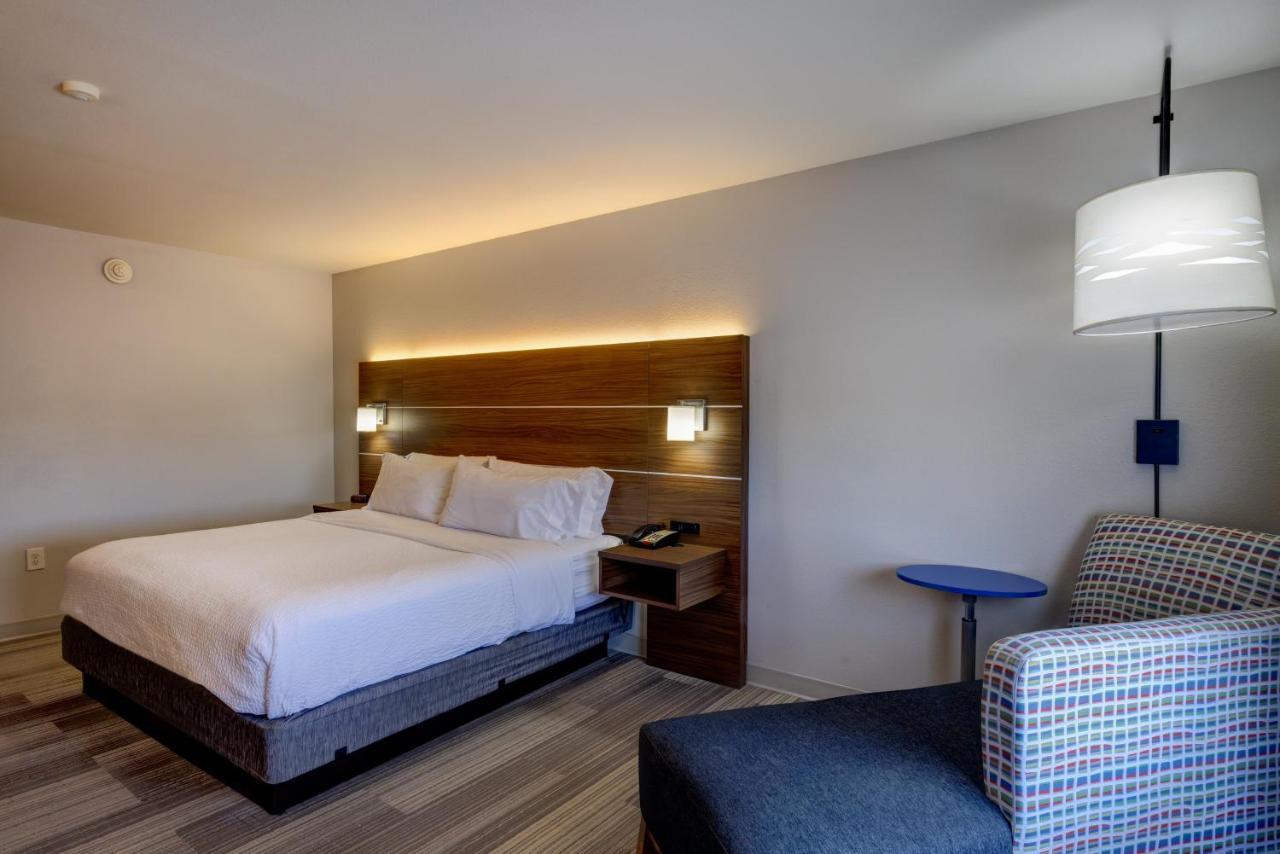 Holiday Inn Express Hotel & Suites Shelbyville By Ihg Экстерьер фото