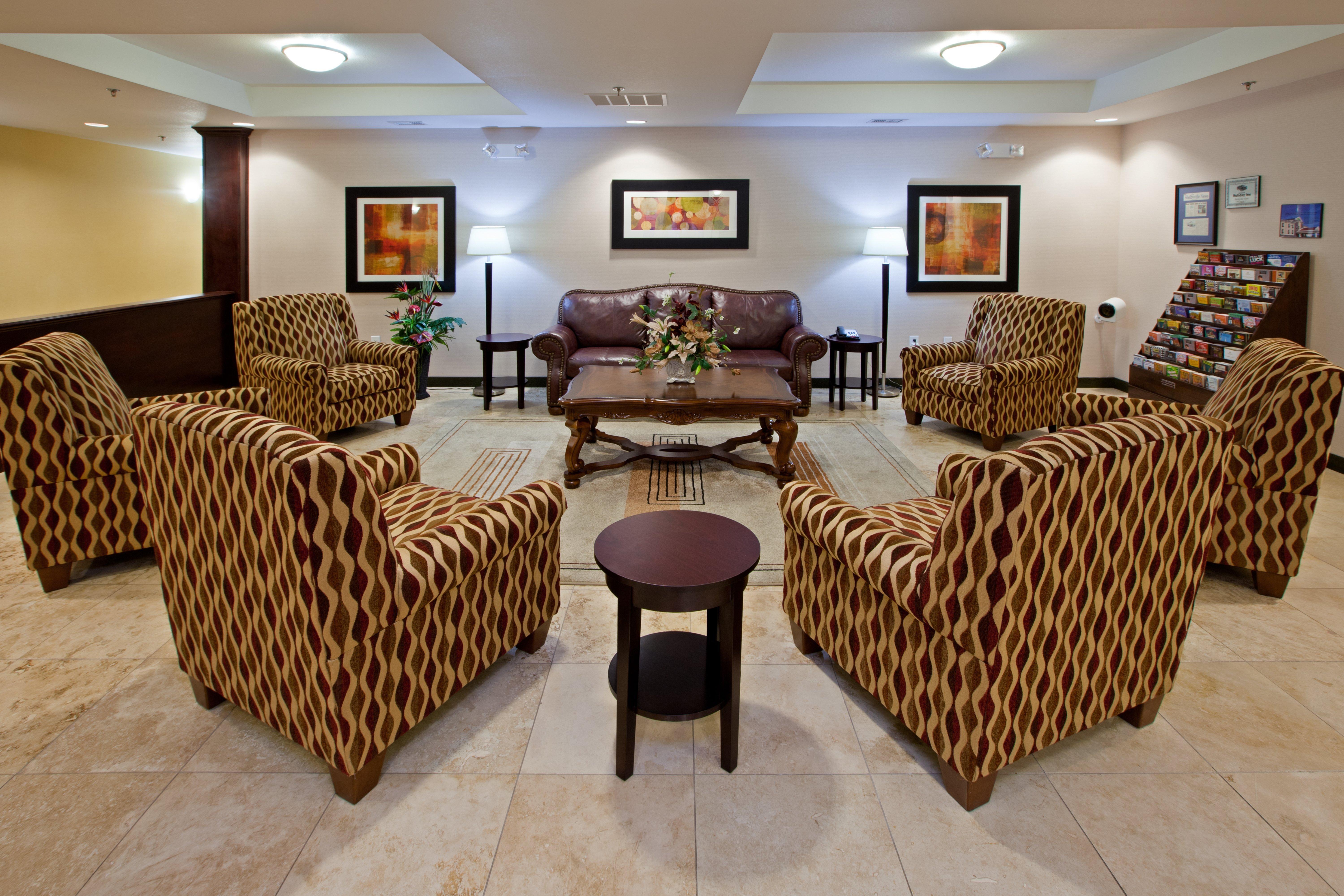 Holiday Inn Express Hotel & Suites Shelbyville By Ihg Экстерьер фото